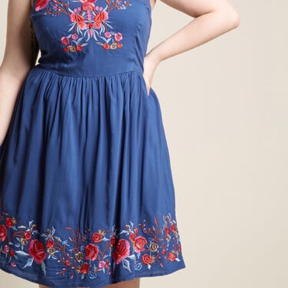NWT ModCloth Judy Blue Skies embroidered dress - Picture 3 of 7